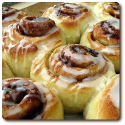 brioche_cinnamon_rolls_12348213167